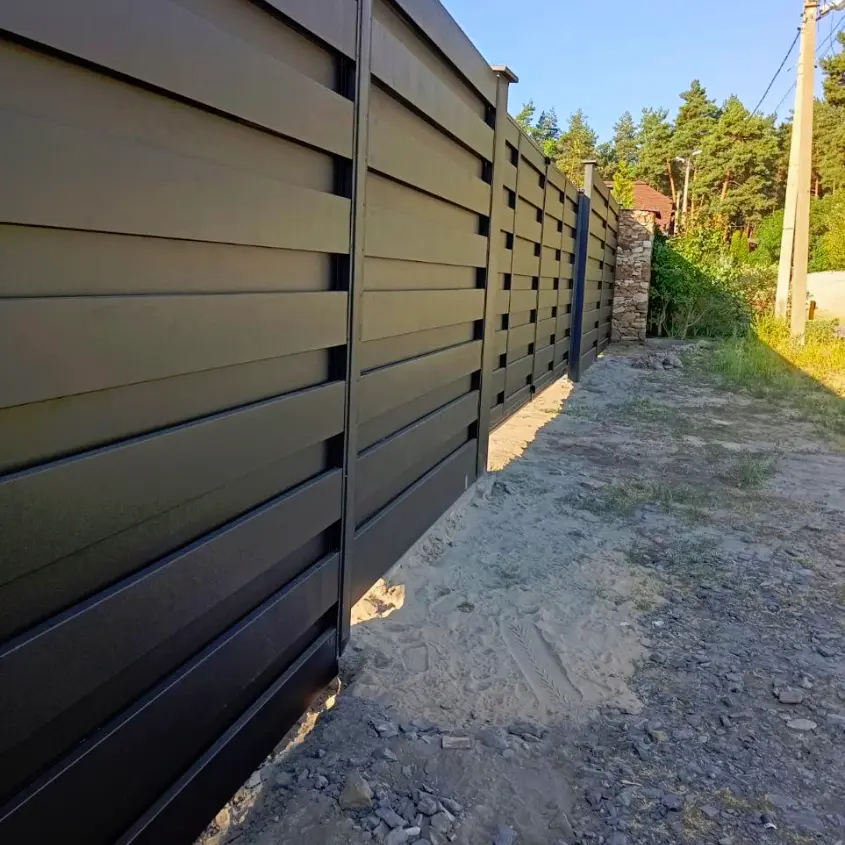 Фото 6 забор ранчо металлопланкен ОСНОВА RAL 9005 Черный матовый шахматка